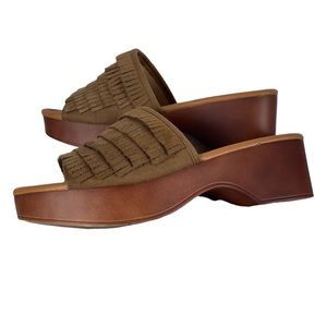 Cato C est 1946 Comfort Suede Look Fringe Wood 2 Inch Heel Slides 8M